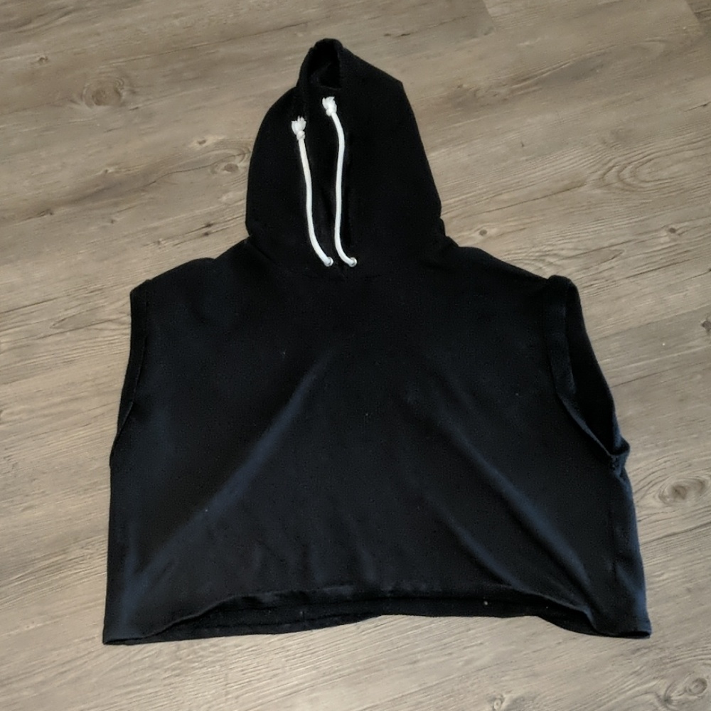 H&M | Black Crop Top Hoodie